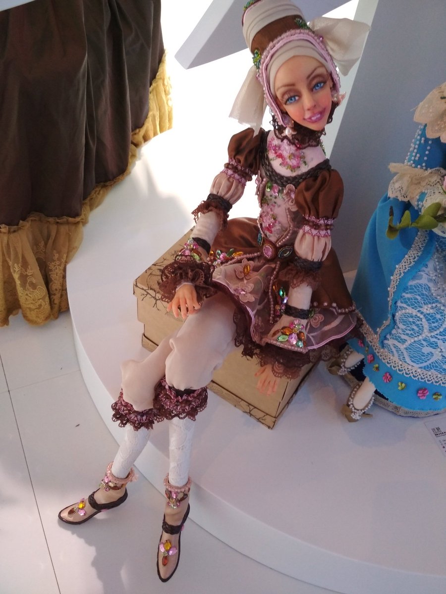 daikichi1739's tweet photo. ART DOLL EXPO SHANGHAI
Russian dolls.
#shanghaidesignweek #artdollexpo #上海设计周 #上海展览中心 https://t.co/EQktyIW5sz