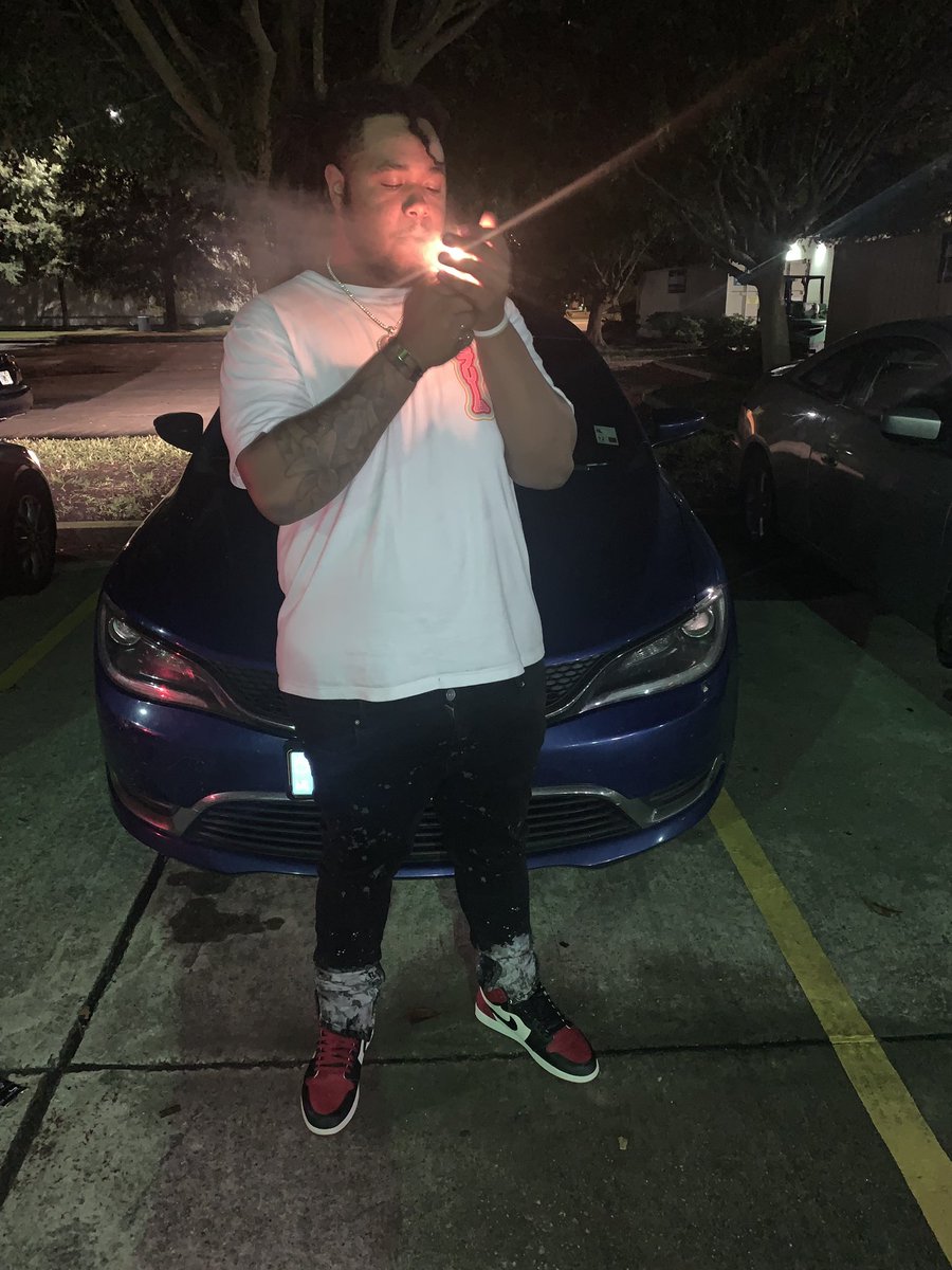nvck_'s tweet photo. Thank God I Made It To See 21 #Big21Bitch #RestBitty๐ #FlyHippie๐งโโ๏ธ https://t.co/Fu2lljBPWh