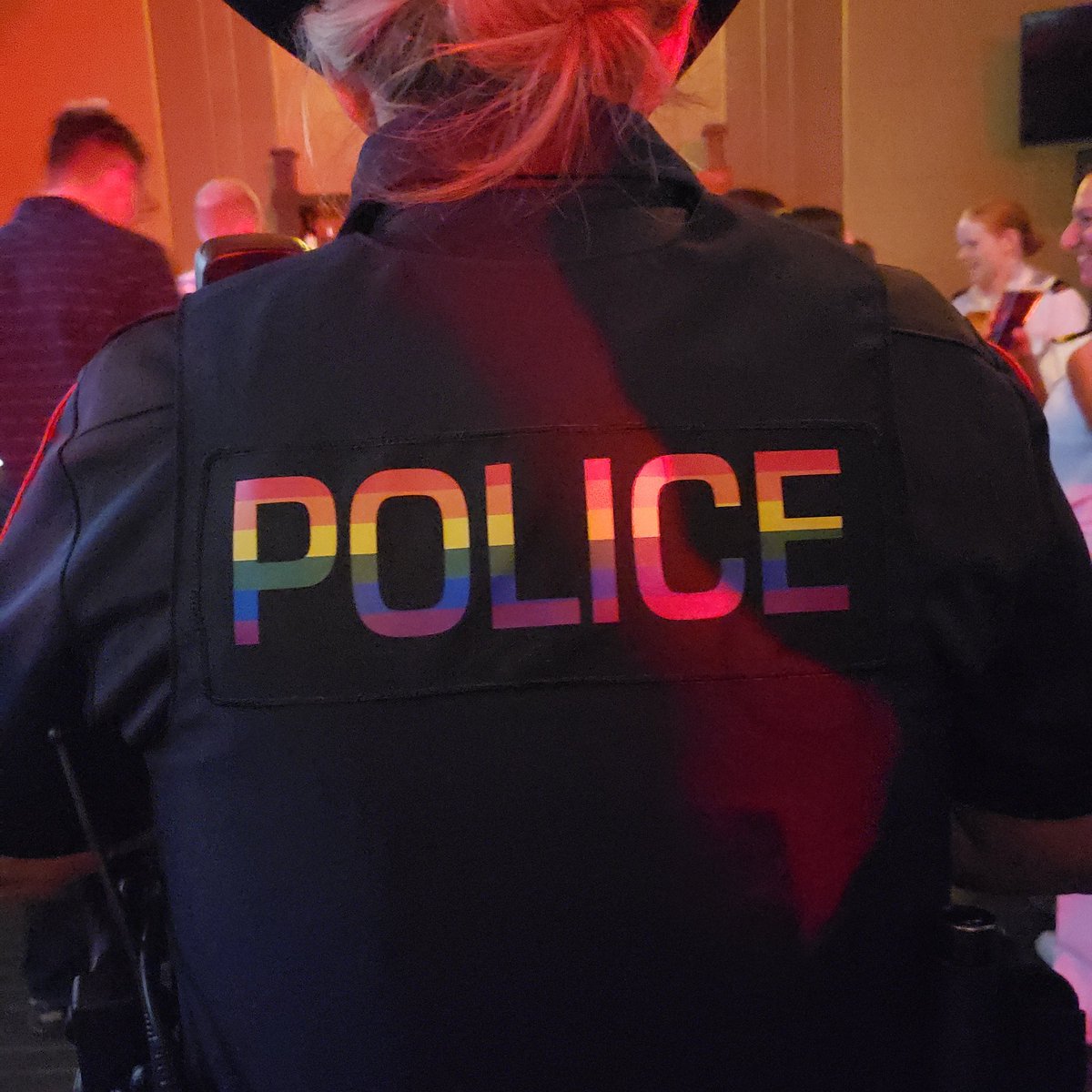 YYC_MusicAwards's tweet photo. #UnityInUniform @bankandbaron #pride #prideweek #calgarypride #happypride #nowyyc #downtowncalgary 🌈💜💙💚💛❤ https://t.co/iE4Pi4Ktpp