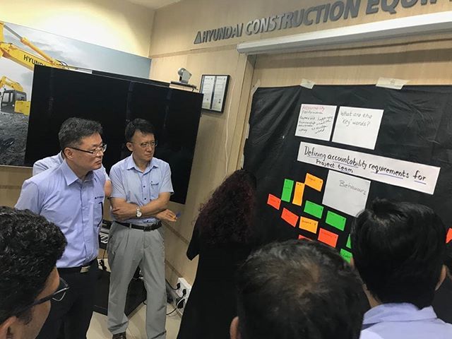 shyamviyer's tweet photo. Group having dialgoue on the accountability...what it means to them
#60bits #60BitsConsulting #facilitationskills #processconsulting #consulting #traininganddevelopment #transformation #behavioral #behaviours #leadershipdevelopment #leadership #processfacilitation #facilita… https://t.co/bZNgwuHs6d