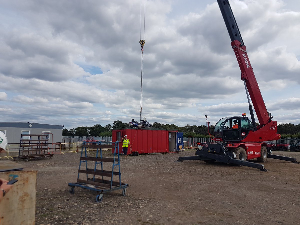 DoddSafety's tweet image. Great training days with BAM Construction. Now qualified to teach Slinger/ Signaller courses too.