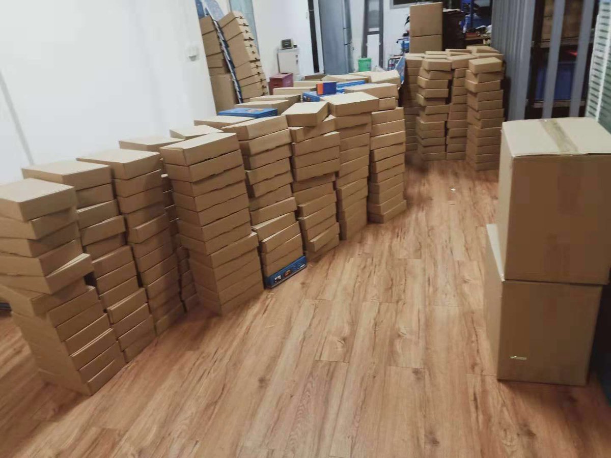 lily89618796's tweet image. Travel bus multimedia touch screen, Android entertainment system, wifi, music, movies, TV, large memory, high-definition large screen, flip angle support, Guangzhou Qijun Electronics Co., Ltd., joywlan