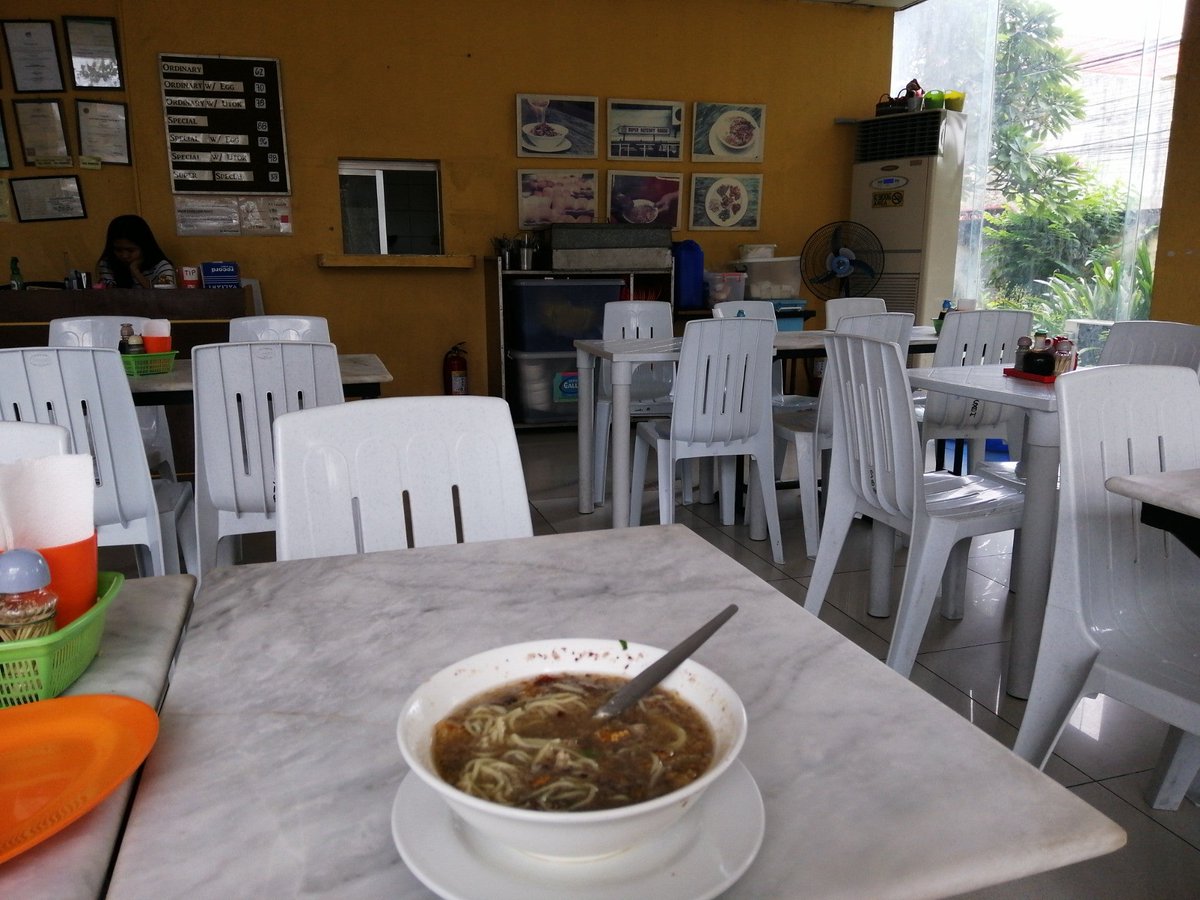 tsinoyfoodies's tweet image. Super special batchoy 👌#TsinoyFoodies #traveltripsters #batchoy (@ Super Batchoy House East Block in Bacolod City) swarmapp.com/c/33TkVrixYkm