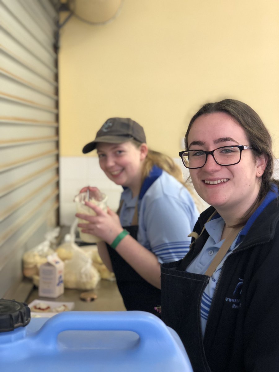 #WeMarists <a href="/NewmanCollegeWA/">Newman College</a> students living in #solidarity with the people of Mullewa, helping at the Agriculture &amp; Wildflower show. <a href="/Genna_Spads/">Genna Spadaccini</a> <a href="/Dan_Lynch1/">Daniel Lynch</a> <a href="/CatholicEdWA/">Catholic Education WA</a>