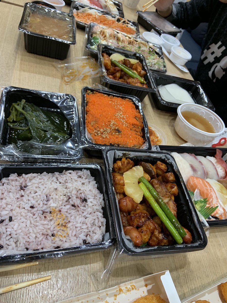 ATEEZofficial's tweet image. [#여상] 헤헤헤헿 홍중이형 짱이다👍
공약 지킨 홍중이형!
#ATEEZ #에이티즈