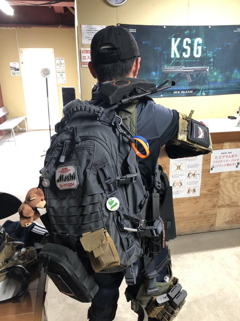 Griffin1831's tweet photo. そうだ

この写真とか拾ってもらえるんやろか

#AgentHighlights 
#TheDivision
#AgentCosplay https://t.co/kDkejLmHZp