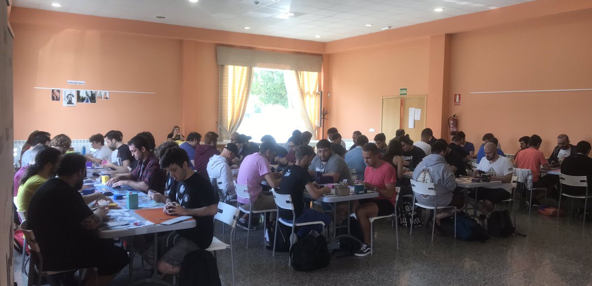 impactreturns1's tweet photo. ¡ 51 jugadores en la LIMO! Mucha stoneforge en juego en lucha por conseguir las cuatro Lilianas.
¡ premios al top 12!
Y solo faltan dos Torneos para saber nuestros paladines en la final de las escuelas de Diciembre 😍.
#limo #modern #acimpact #turisteanaron https://t.co/INchrkHd1J