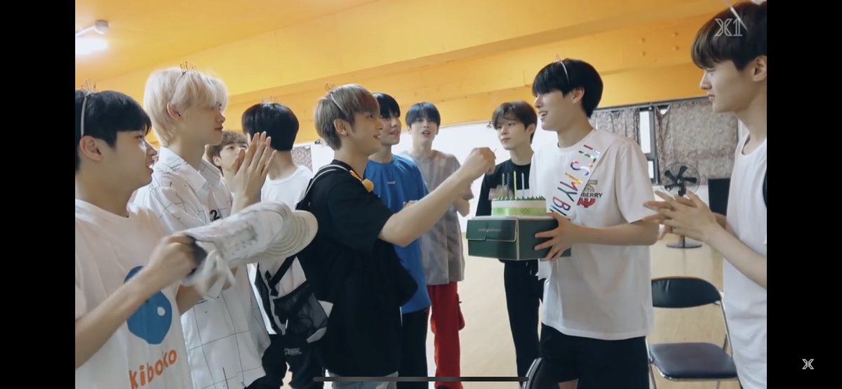 ไอ tweet media