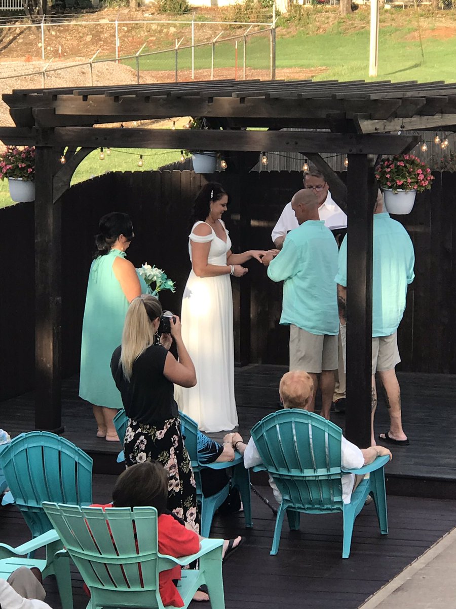 BigIrish71's tweet photo. Congratulations to my sister, @minders29 and her new husband Scott! Last night’s wedding was an amazing success, in my backyard, no less. Now onto D.C. for the birth of my first grandchild!!! #WhirlwindWeekend https://t.co/htQWvGYzRT