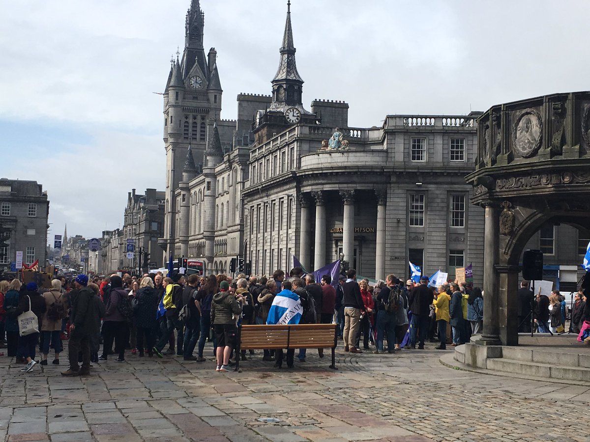 72redz1903's tweet photo. Gathering in the Castlegate Aberdeen tae stop the Coup - the site o Bob Cooney’s great political rallies in the 30s - fan thousands o aberdonians chased Mosley and his British Union o Fascists oot o toon. #stopthecoup @paulmasonnews https://t.co/Pqctjxg7U4