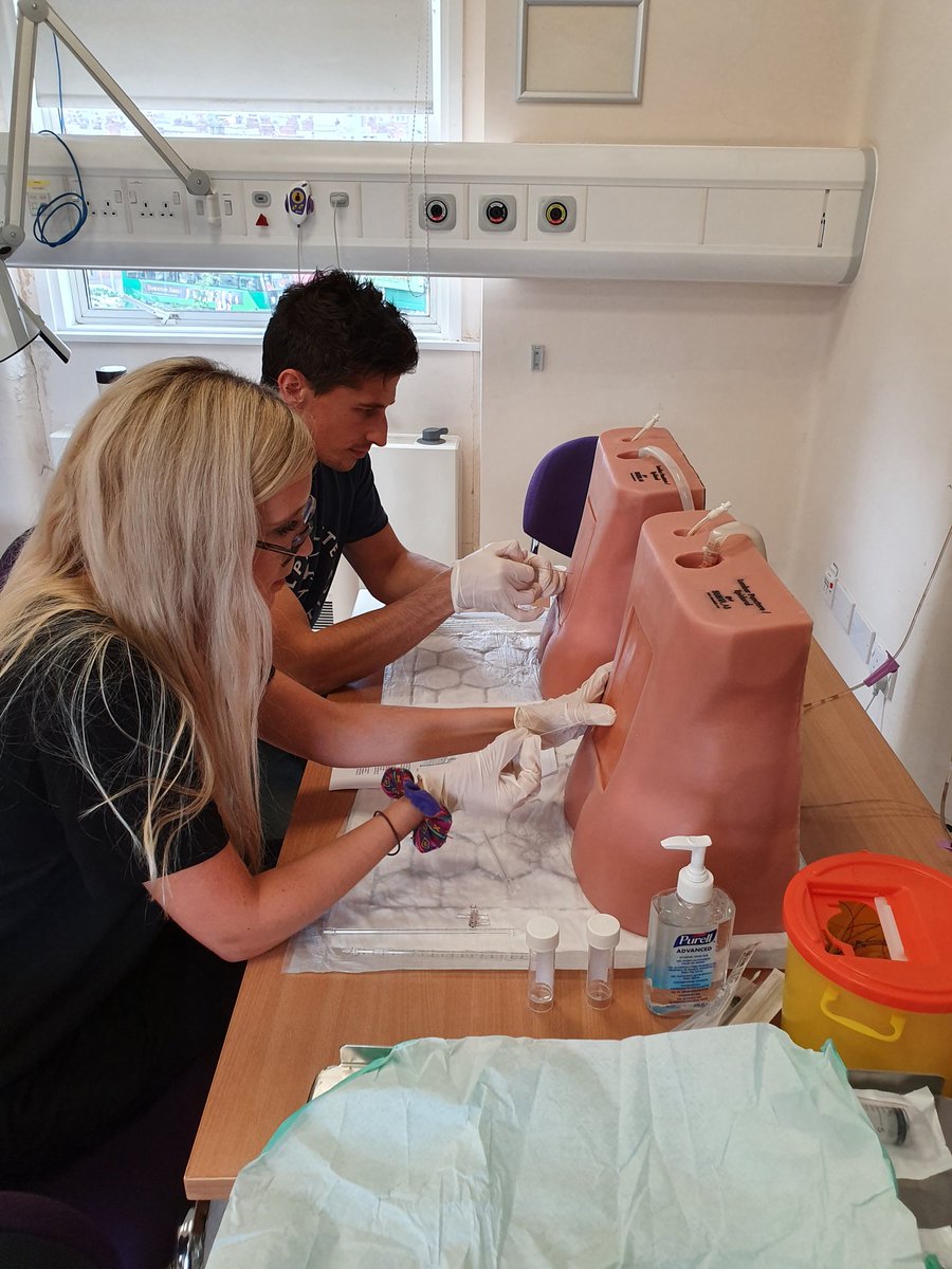 Caz (RSciTech ASPiH - C S & Sim Tech CHFT) tweet media