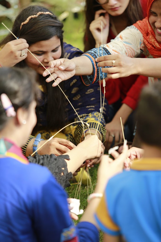 BadalDoPk's tweet photo. Spaghetti activity happening at the #BadalDoEduFest.

Join us for educational activities &amp; opportunities for students and teachers #HappeningNow at Beach Luxury #Karachi.

#BadalDo #EducationFestival #Education https://t.co/y3iLzk8e7L