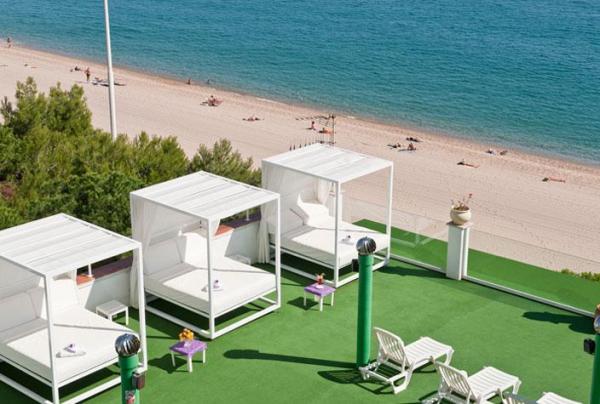 SelectaHotels's tweet photo. ¿Playa o montaña? En este lugar podrás disfrutar de unas vistas únicas sin tener que elegir. Para los que buscan exclusividad y confort.
https://t.co/obEUAlpEKv https://t.co/R3DGzWxDvz