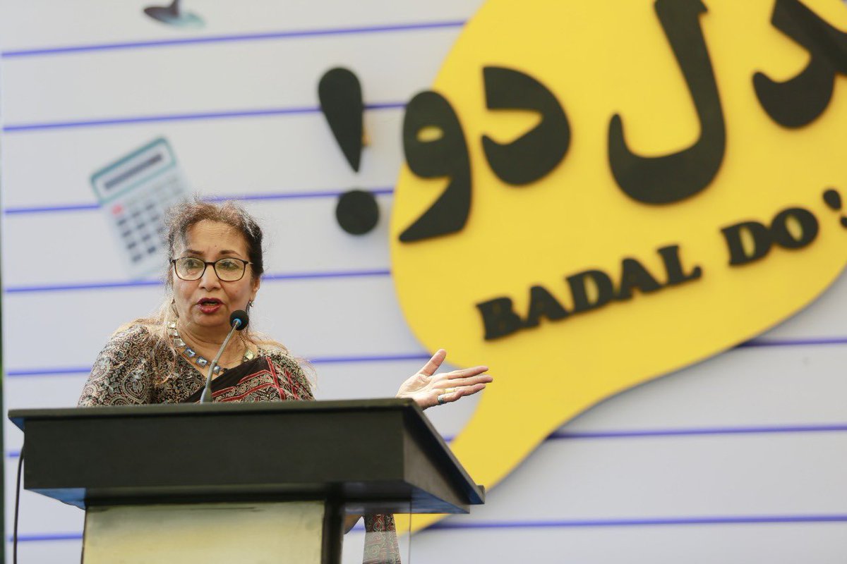 MediaSpringPk's tweet photo. #RumanaHusain moderating the Learning to Give and Get at the Same Time #DiscussionPanel by #CMPHR at the #BadalDoEduFest.
Join us for educational activities & opportunities for students and teachers.
#BadalDo #EducationFestival #Education https://t.co/Hr8Kgolofg