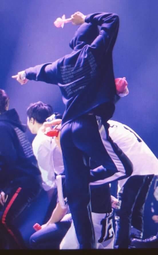 jongins_butt's tweet photo. https://t.co/aDOLvifzH9