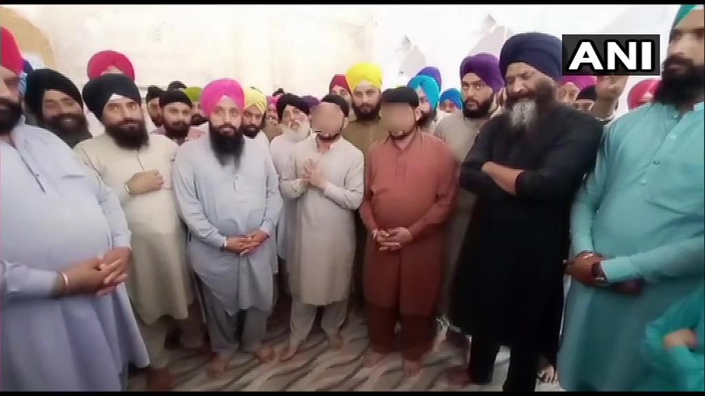 ANI's tweet photo. Brother of Sikh girl who was allegedly abducted and converted to Islam in Pakistan: Our sister has not been returned to us till now, these reports are wrong,neither arrests made yet. I appeal to PM Imran Khan,Army Chief and Punjab Governor to ensure justice to us. https://t.co/zjIvpFv3k9