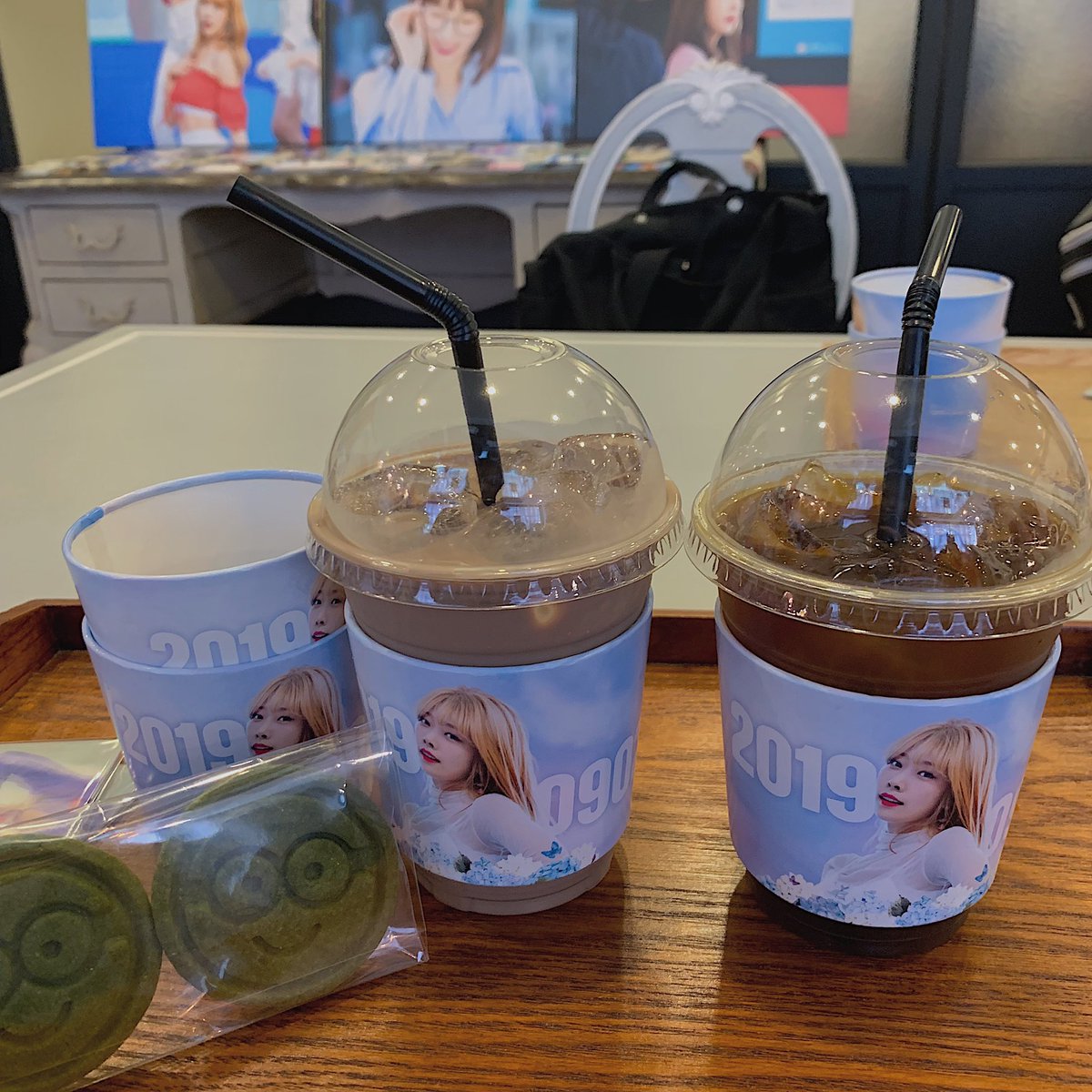 #HAPPYNICEDAY 

허수연 죽도록 사랑해(˘̩̩̩ε˘̩ƪ)

<a href="/U_Reminiscence/">레미니신스</a>