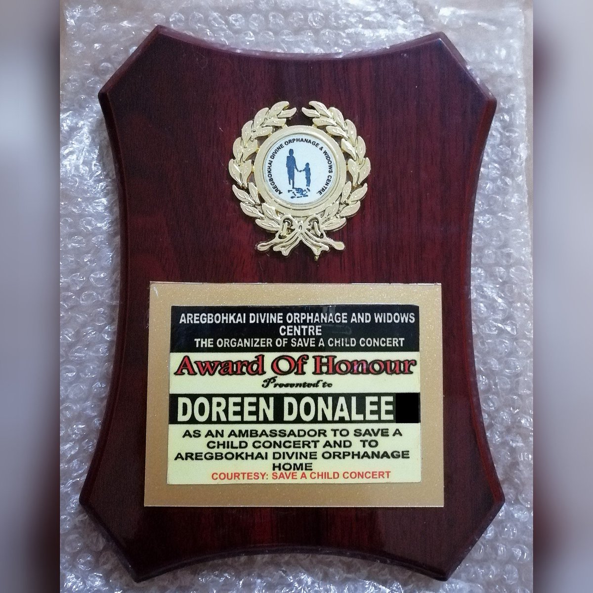 doreendonalee's tweet image. MY ADORABLE FAM😍, WE ENDED THIS MONTH OF AUGUST WITH SUCCESS . I FEEL SO GLAD, THANK YOU  ALL FOR THE LOVE &amp;amp; SUPPORT. HIGHER WE GO!💪
#AwardOfHonor #GivenTo #doreendonalee
***********************************
#AtTheEvent #SaveAChildConcert #SFJN #AmbroseAliUniversity   #EdoState.