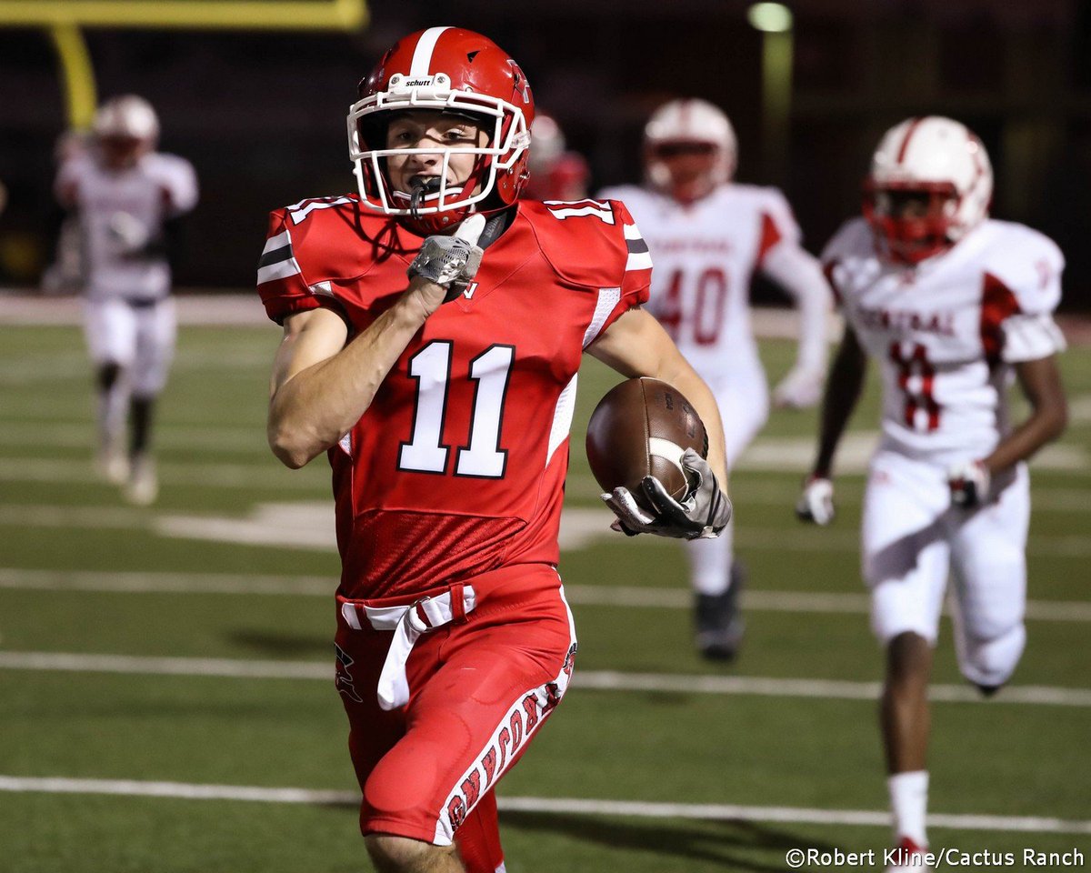 KlineSportsPics's tweet image. The Trojans of Paradise Valley High School opened their 2019 campaign hosting the Bobcats of Central High School. Paradise Valley took control of the game in the first half and rang up their first victory of the season, 42-0. #PVPride

Slideshow: cactusranch.com/crgallery/main…