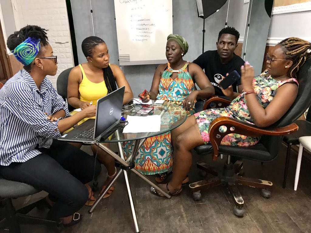 AsanjiQueen's tweet image. Are u a young Entrepreneur , Do u run an NGO, FOUNDATION or any form of CSO? *CSO Connect* is an opportunity for u to meet like minded change makers, connect  to build Networks that Work.Join us this Sunday 1st Sept, 2pm, Top Rank Plaza Bonaberi, Douala. #SDG17  #CSOConnect