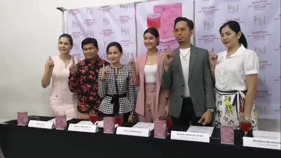 BarceRhuna's tweet photo. The newest member of our IAMWorldwide  Family!!! 2017 Most Beautiful Face and 2019 Most Beautiful Woman in the World, Ms. Liza Soberano!! 😁🥰 https://t.co/RH2xWssgZG