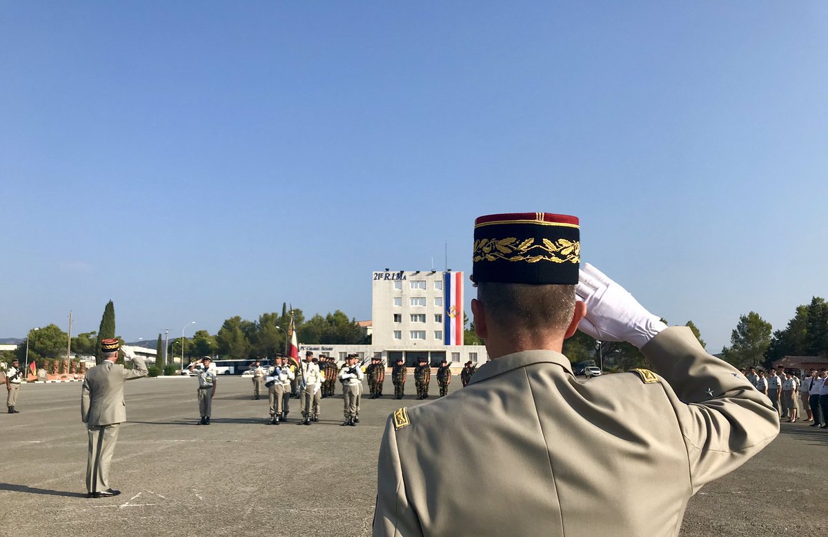 troupesdemarine's tweet image. [#Bazeilles #HonneurAuxAnciens] Une très belle date pour l’un des « Quatre Grands » qui renaît au travers du #CFIM de la 6e brigade légère blindée.