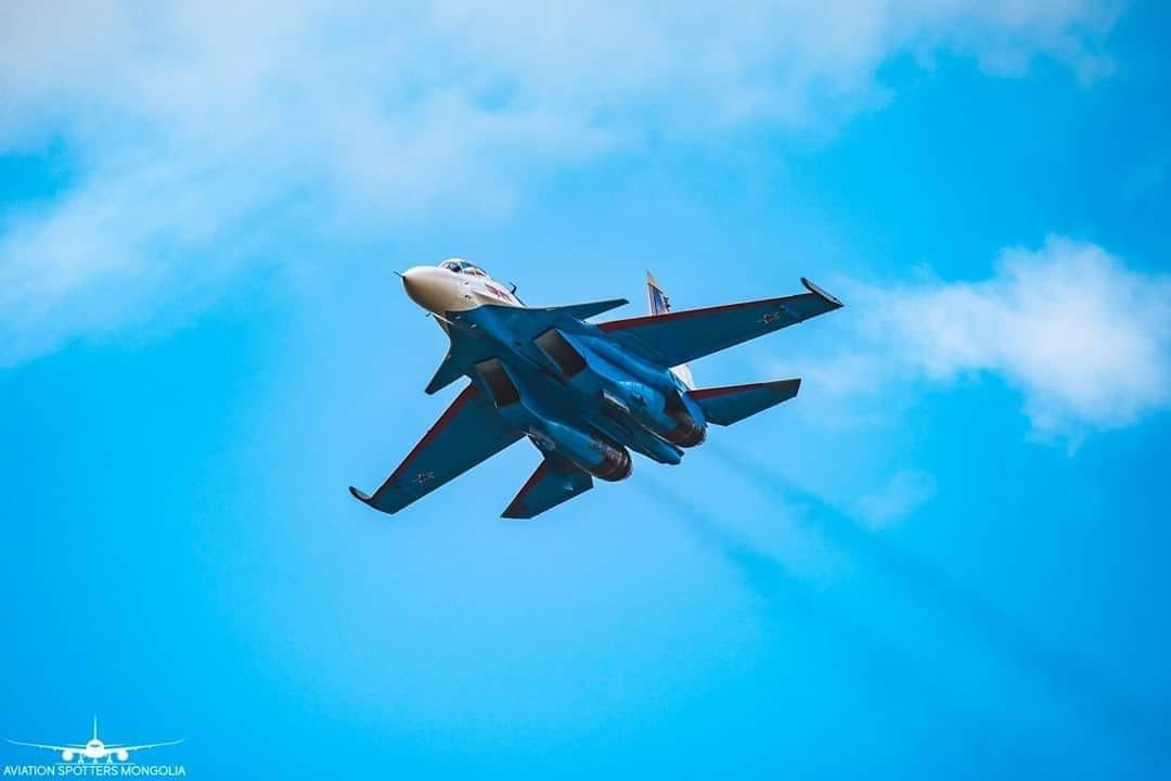 СУ30СМ Бүх банкны лизингтэй. Урьдчилгаа 30 хувь бол орлого нотлохгүй.Ердөө 37.5 сая доллар
Өвөл асалт сайн Нэг хүний гараар эдэлсэн2017 онд үйлдвэрлэсэн 2019-8-27 нд хөлөөр нь оруулж ирсэн17.000 метрт нисэх чадалтай секундэд 230м өндөр авна
Хурд 17000км цаг Яаралтай зарна