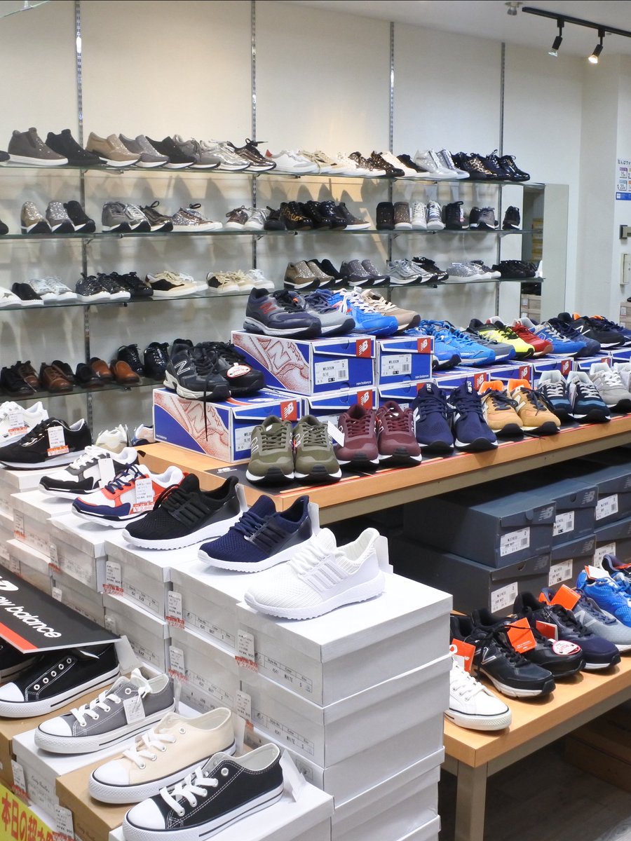なんばウォーク 公式 على تويتر 本日新店オープン なんばウォーク 1番街北通りに靴のお店 Alko がオープンしました メンズもレディース商品もお取り扱いしており カジュアルなスニーカーからフォーマルな革靴まで取り揃えております ぜひお立ち寄り