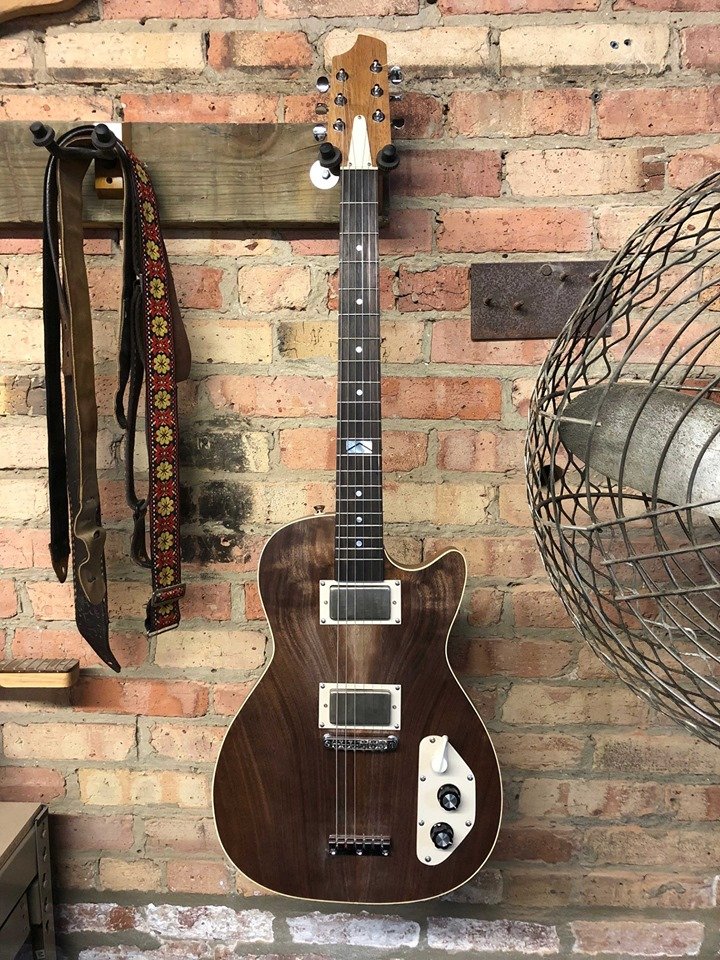 STOLEN GEAR ALERT !
"ATTENTION CHICAGOLAND: Yesterday at 6:15pm a garbage human broke into Chicago GuitarSpace and my shop and stole all of Rich's custom builds that he had residing there, along with a customer's SG and a Teisco bass.