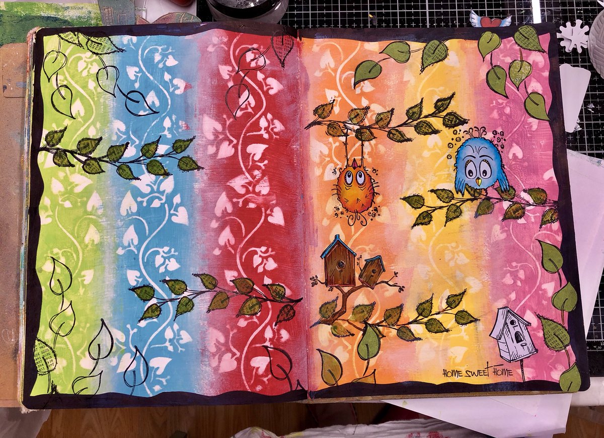 Dizzybirdscraf2's tweet photo. #artjournalling class with #Katzelkraftstamps and #dylusions https://t.co/BDUYodwtvo