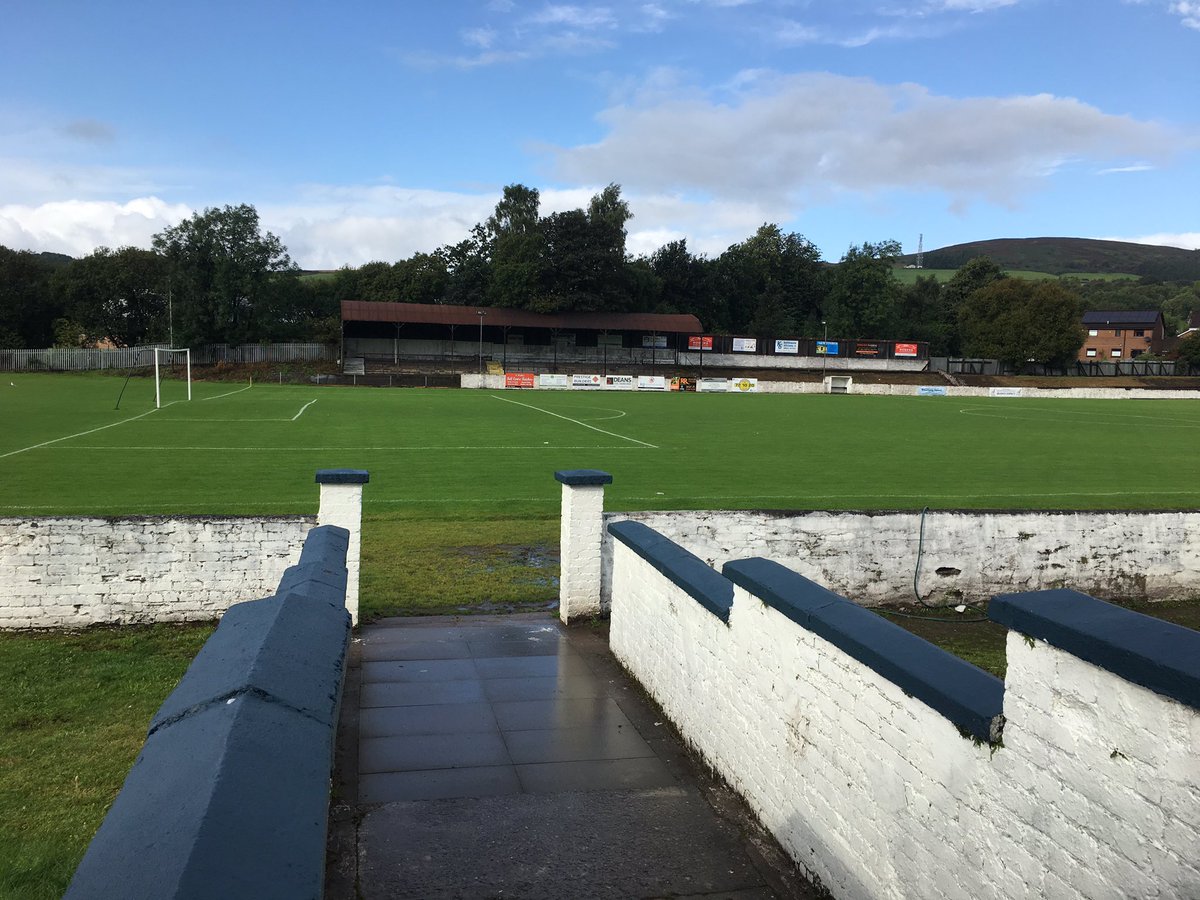 ValeofLeven's tweet photo. Beautiful morning here at Millburn 2pm Kick for todayโs top of the table clash with @ForthWanderers https://t.co/uyw85Z2GGM