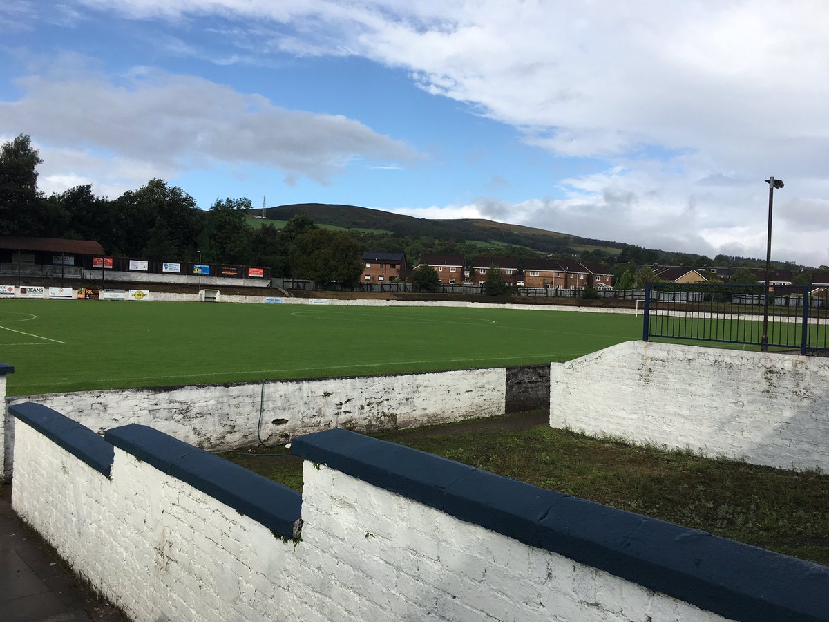 ValeofLeven's tweet photo. Beautiful morning here at Millburn 2pm Kick for todayโs top of the table clash with @ForthWanderers https://t.co/uyw85Z2GGM