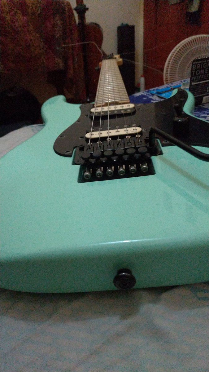 Cleaning and restringing 😘