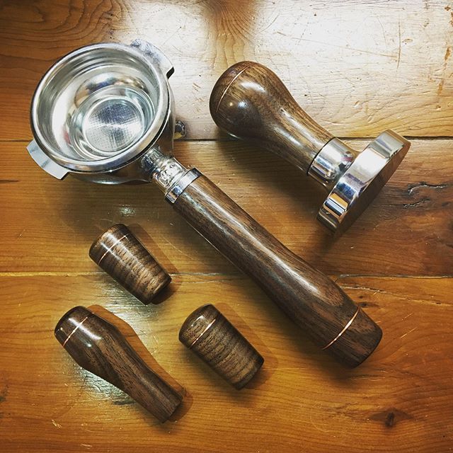 SkateReclaim's tweet photo. @ecmespresso walnut X copper ๐ #skatereclaimcreate #handmade #bespoke #woodturner #woodlathe #axminstertools #espressomachine #coffeelover #walnut #copper https://t.co/6KGENG5RM8