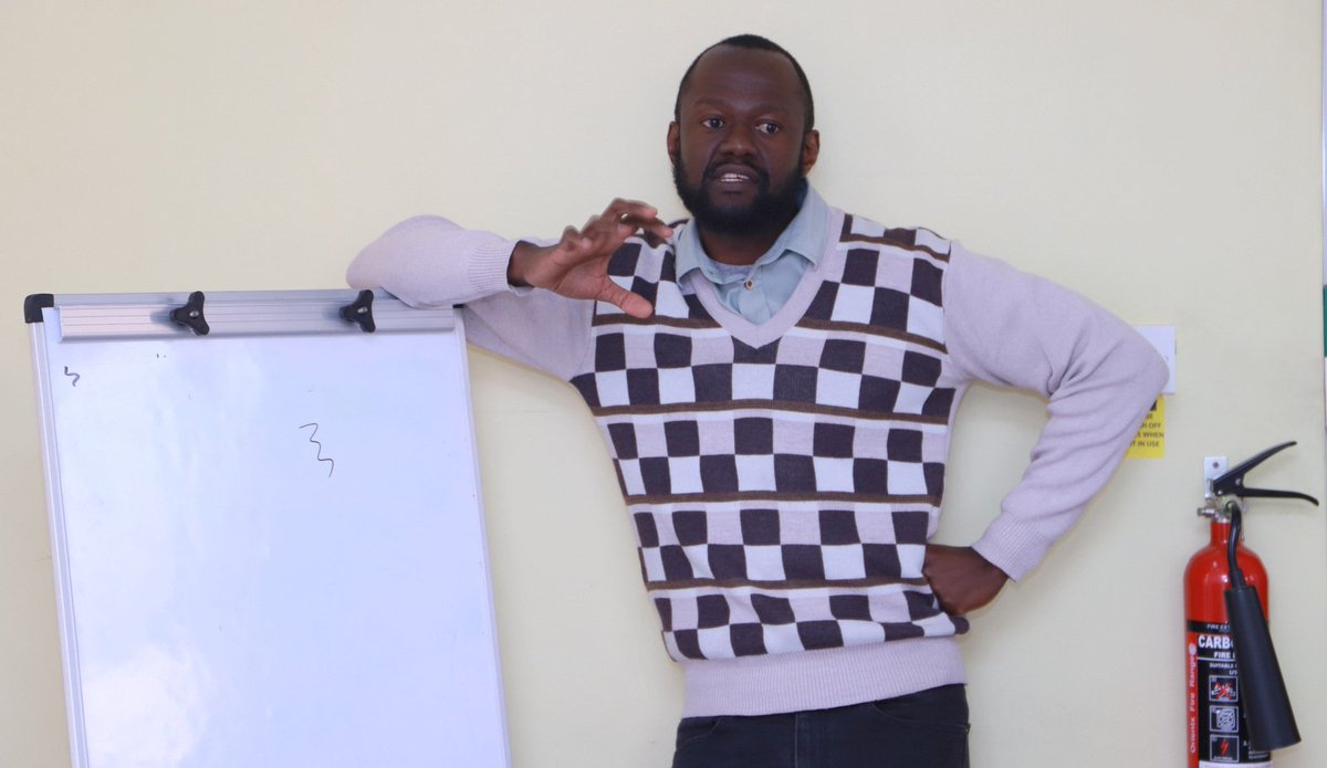 kenyafilmcomm's tweet image. This morning we&apos;re delighted &amp;amp; honoured to host Mr Fidel Namisi - an award winning writer, screenwriter, novelist &amp;amp; film producer as he shares his knowledge, skill &amp;amp; experience with the shortlisted nominees of the just concluded  National Scriptwriting Competition #BestScriptKE