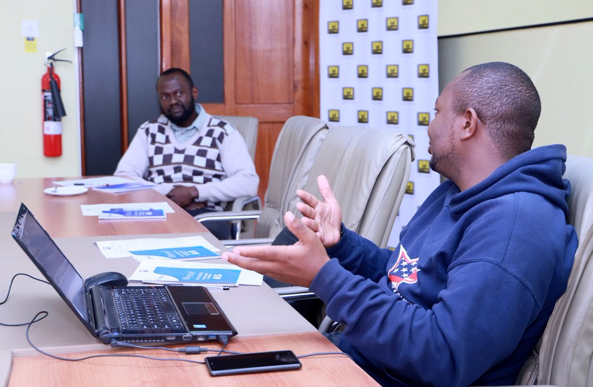 kenyafilmcomm's tweet image. Kicking off the masterclass is &apos;Deconstructing Your Premise&apos;
The objective of this is to strengthen the stories to ensure that all the dramatic ingredients for a sound story are present thus placing them in a better position for development and production. #BestScriptKE