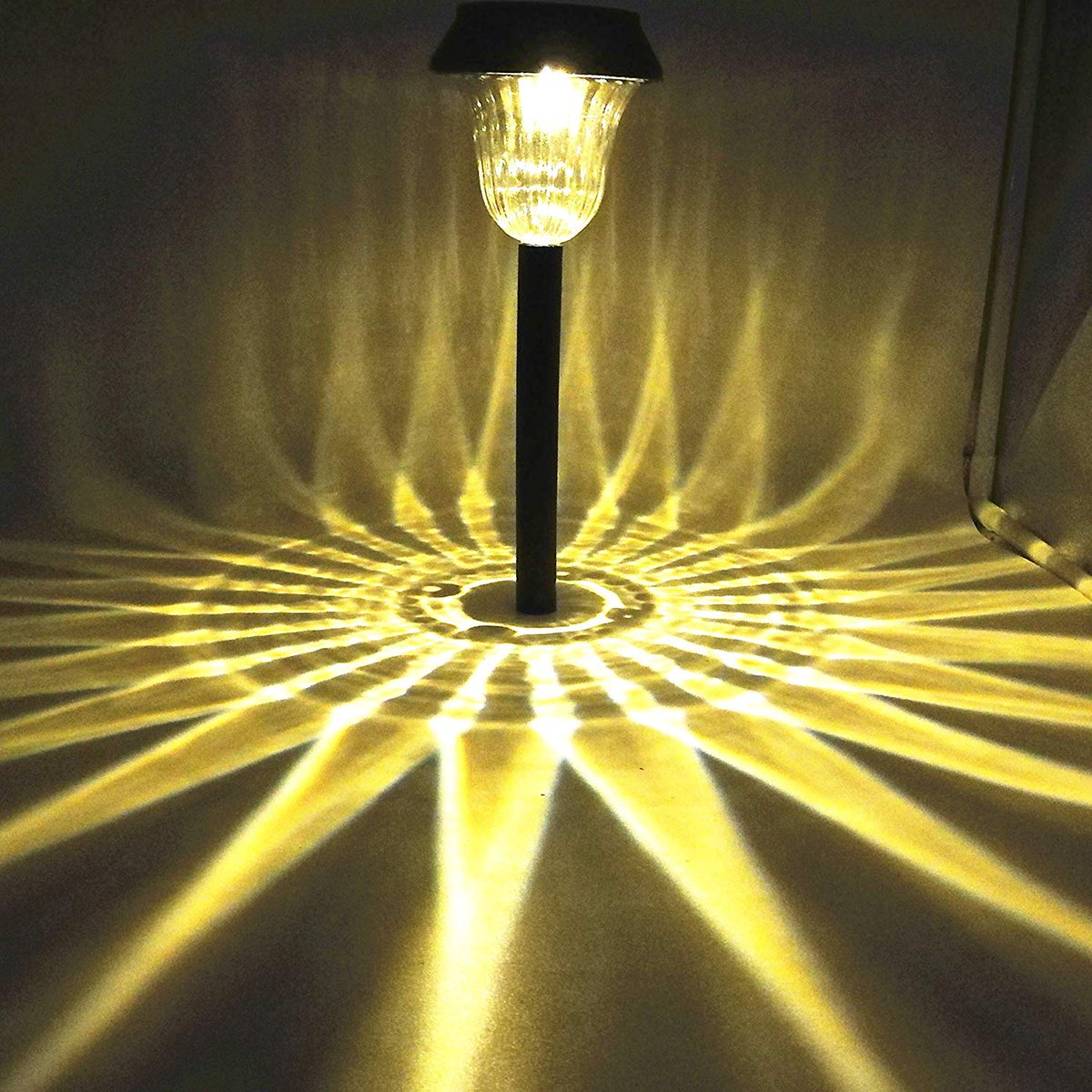 sogrand2004's tweet photo. @IAMJHUD Hi guys, I would recommend a great solar lights seller on Amazon I have bought and used for years since It is time to get new beautiful solar lights for your yard. 

Here is a one of beautiful Solar yard lights I like very much: https://t.co/Yuq0DcyPiw

#Solaryardlights https://t.co/SrEwQMDANV