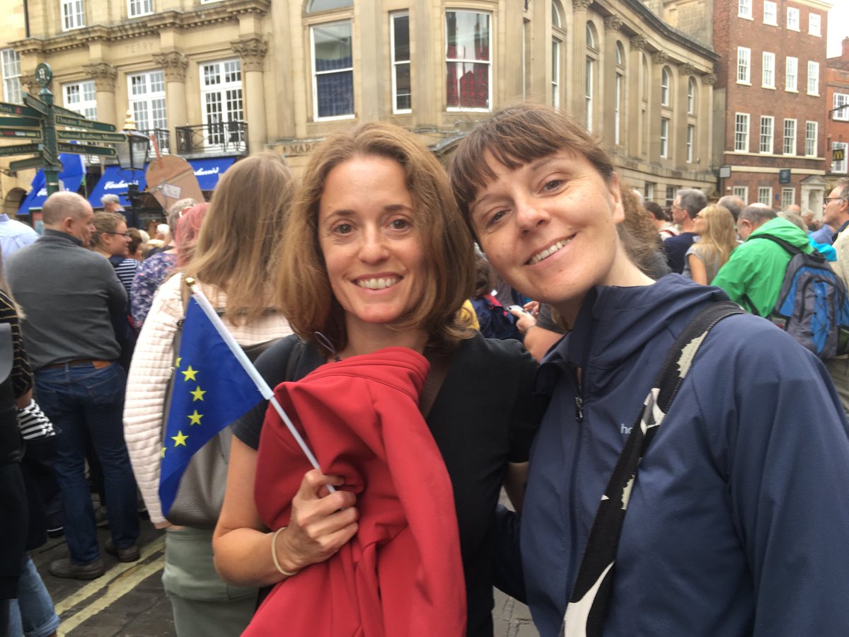 Rosina Robson tweet media