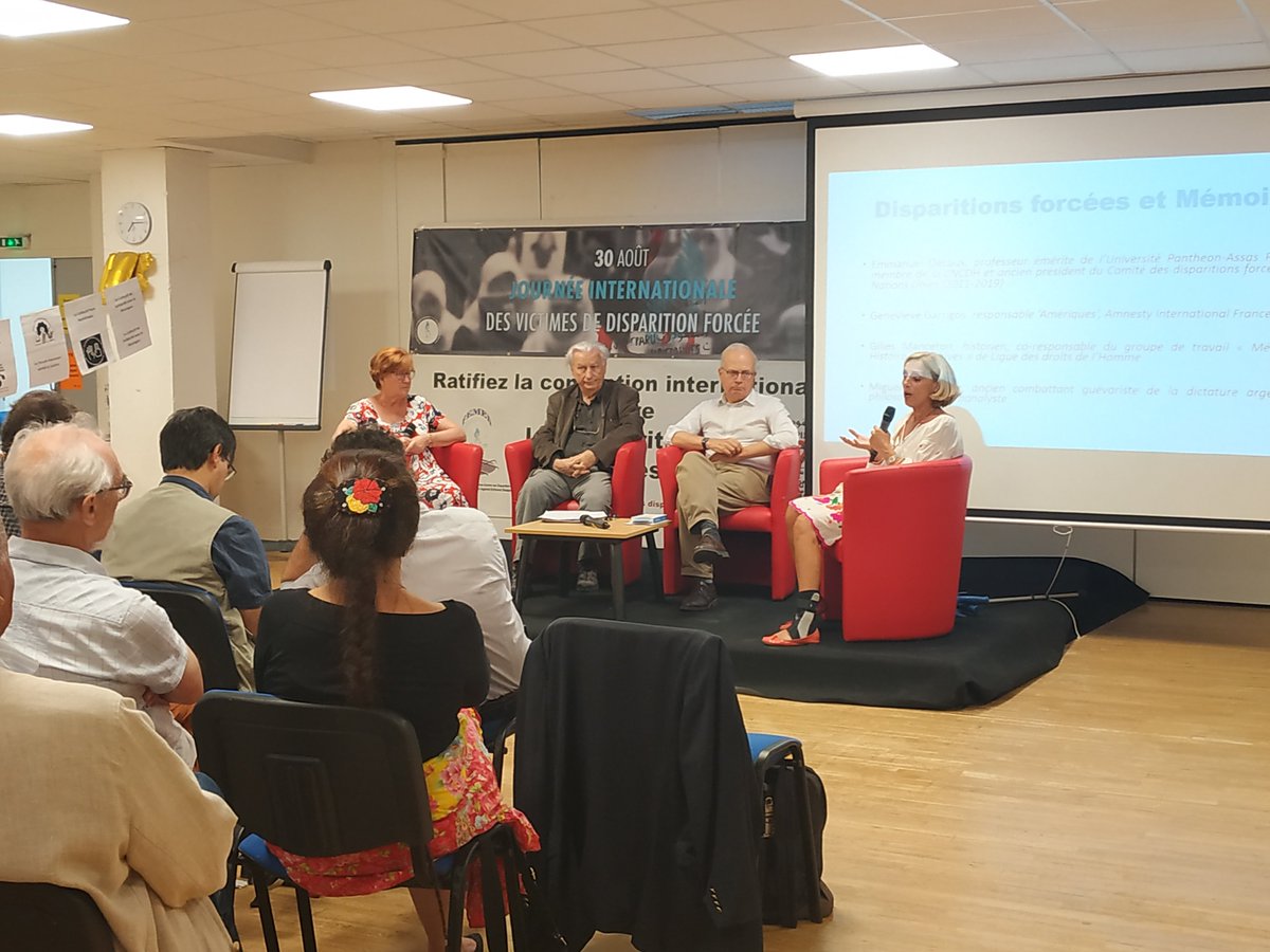 LauTapiaM's tweet photo. Journée Internationale des victimes de disparitions forcées, organisé par #FEMED et #AmnestyInternationalFrance. Avec des experts Emmanuel Decaux, @g_garrigos, Gilles Manceron et Miguel Benasayag. Sur la #mémoire des disparus qui ont un nom et une histoire à ne jamais oublier. https://t.co/J39RasPxki