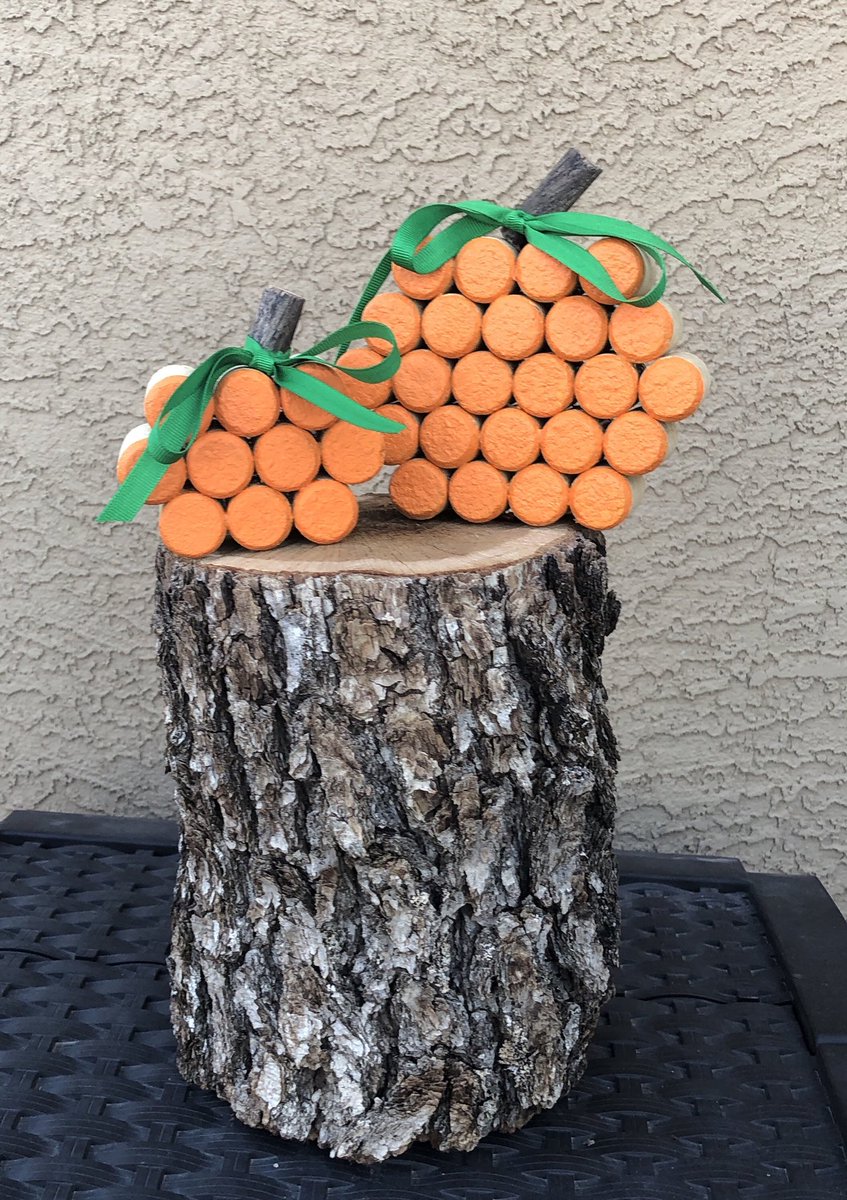 Wine Cork Pumpkins #homedecor #halloween #halloweenpumpkin #holidaydecoration #decrativepumpkin #corkpumpkin #etsy etsy.me/32et3ED