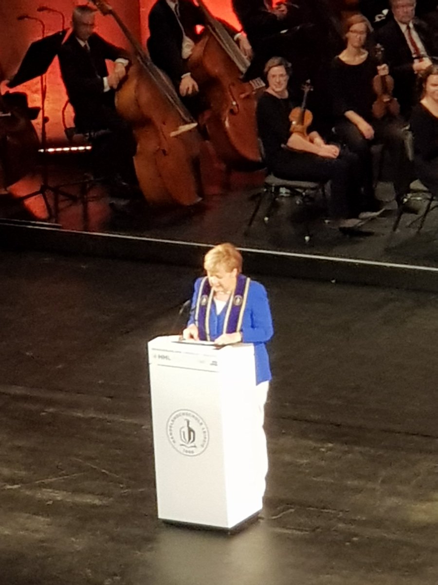 JorkLeonhardt's tweet photo. #powerfulwomen inspire. #AngelaMerkel received an honorary doctorate for her leadership style: diplomacy, diligence, determination, duty.
Laudatio by christine #lagarde.
Let's #EmpowerWomen in our lives! https://t.co/rxgVRxTvAE