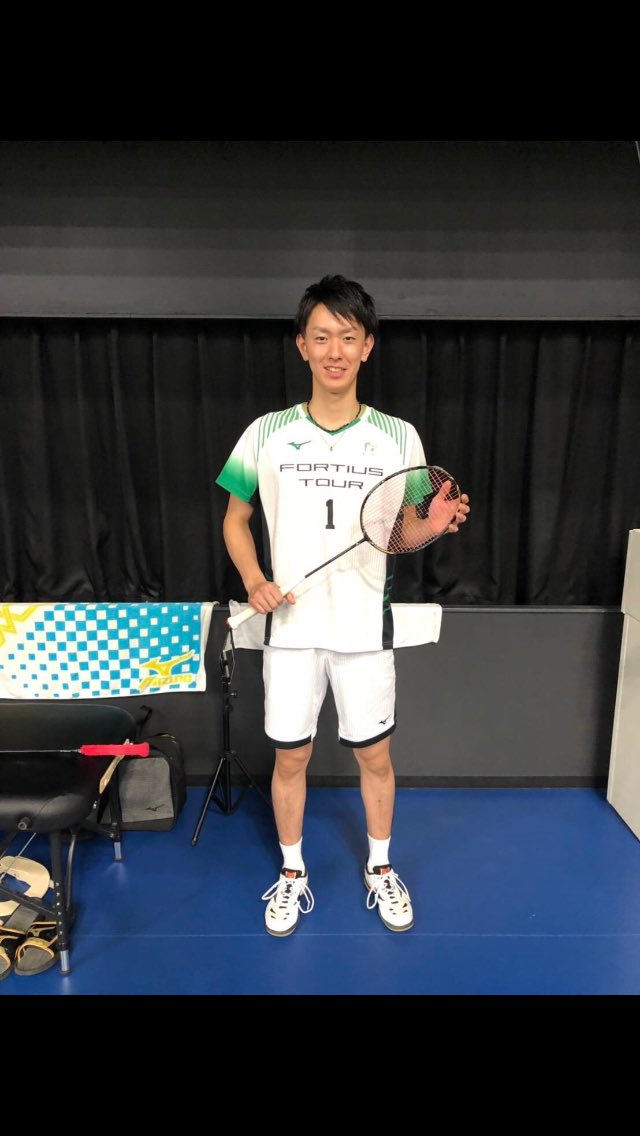 ミズノバドミントン A Twitter 全日本社会人バドミントン選手権大会 男子シングルスで昨年ベスト8 5位入賞 の 渡部大 選手 Jr北海道 Newラケットで昨年以上の成績を期待しています 渡部大選手使用アイテム ラケット Foltius 10 Quick シューズ Wave Fang ミズノバドミントン A Twitter 全日本社会人バドミントン選手権大会 男子シングルスで昨年ベスト8 5位入賞 の 渡部大 選手 Jr北海道 Newラケットで昨年以上の成績を期待しています 渡部大選手使用アイテム ラケット Foltius 10 Quick シューズ Wave Fang