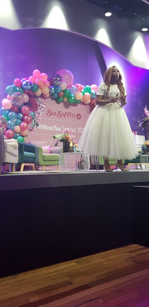 BlackLionessSA's tweet photo. Interest is the rental amount you pay for the loan on your money. Every night you go to bed owning money, it accrues everyday. Pay your smallest debt first, then use that installment to add into the next smallest amount
#SnowballMethod #WearYou #Versastyle https://t.co/7aQXzN2VpX