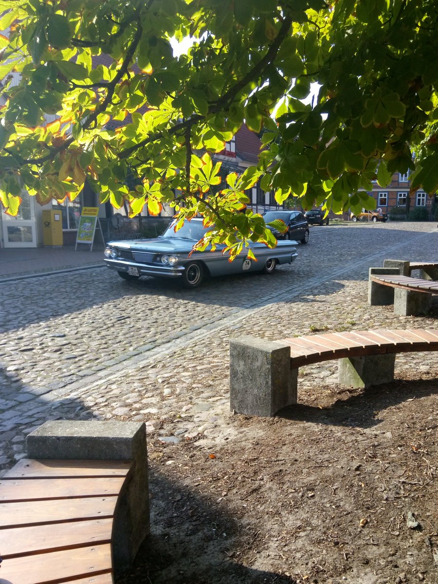 Wurzelspitze's tweet photo. #hbklive 👋🚗🚘🚙🏁 https://t.co/RylKnNNDR1