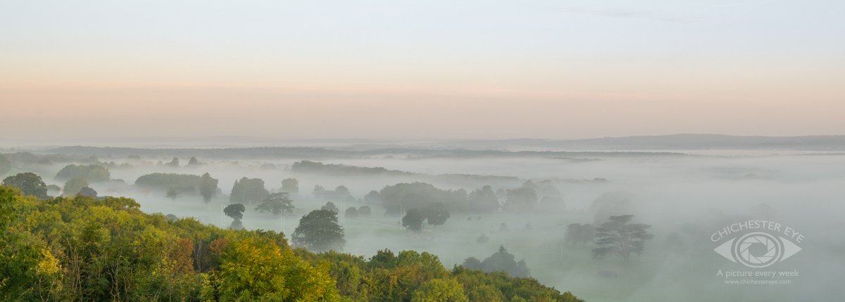 chichestereye's tweet photo. The view this morning from the beautiful #southdowns, north of #chichester and looking north.

@SpiritFMSussex @sdnpa @Chiobserver @VSussex @SussexLifeMag @BBCSussex @itvweather @STPictures #loveukweather @bbcweather @SeafordCollege https://t.co/GQc1rht8kC