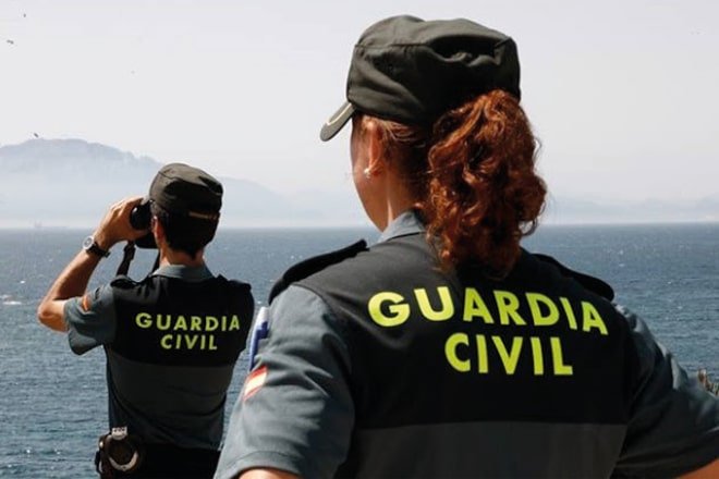 OposicionesGC's tweet photo. El 5 septiembre saldrá a la venta el nuevo temario de acceso a la escala básica de la #GuardiaCivil edición 2020. Actualizada al nuevo programa. Infórmate de las novedades entrando en https://t.co/SaVix59vfA https://t.co/2yE4n6CYQp