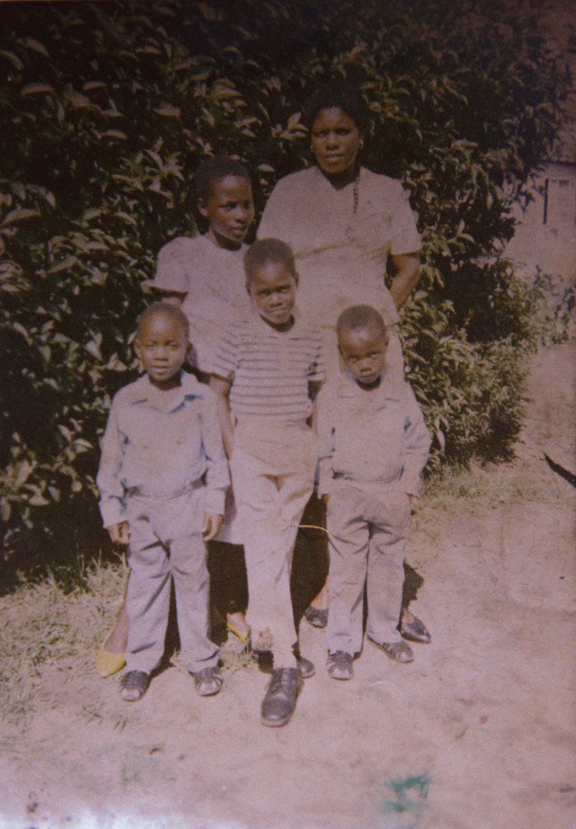 tradexcel's tweet photo. By the antique Photo restoration process, you can live your old memories or save a rare picture that represents a generation.
#tradexcelgraphics #photorestorationr #restorationphoto #photorestorationproject #photographyrestoration #photorestorationfriday #photorestorationservices https://t.co/Cbz312g6Xm