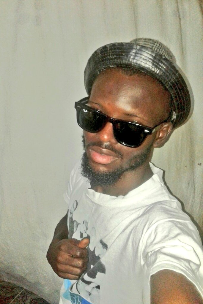 AdedejiMascolt's tweet photo. Happy boy .no bad vibe #mascolt 🚀🚀👌👌❤❤ https://t.co/eAkPGbM7we