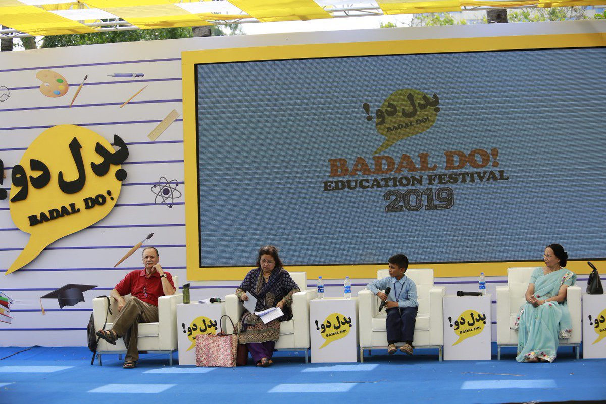 Kiran_Blogger's tweet photo. Discussion Panel by #AzCorp featuring Ghazi Salahuddin, Saima Saleem and Baela Raza taking place. Topic
The Role or Contemporary Literature in Character Building
#BadalDoEduFest
#BadalDo @Badaldopk https://t.co/akY0bwAZYV