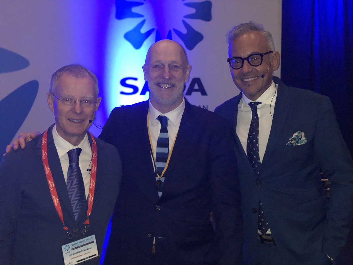 DeWaterkantH's tweet photo. @docmarkbowes @walterdevoto @monaldosaracinelli @styleitaliano_official camouflage-the composite revolution in anterior teeth #smile #teeth #composite #dentallecture #dentistrylife #dentaleducation #cosmeticdentistry #durban #southafrica #notalldentistryisequal https://t.co/JypHBQKAtA
